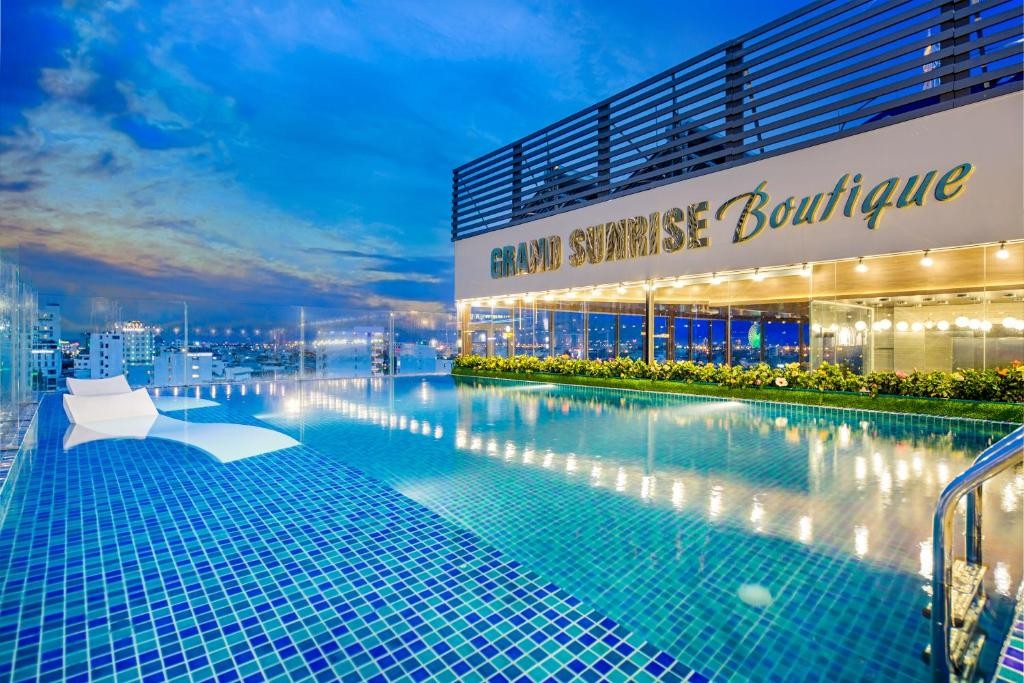 Grand Sunrise Boutique Hotel