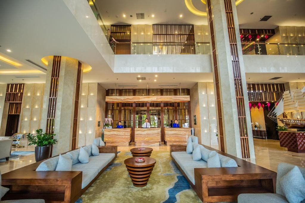 Central Luxury Hạ Long Hotel