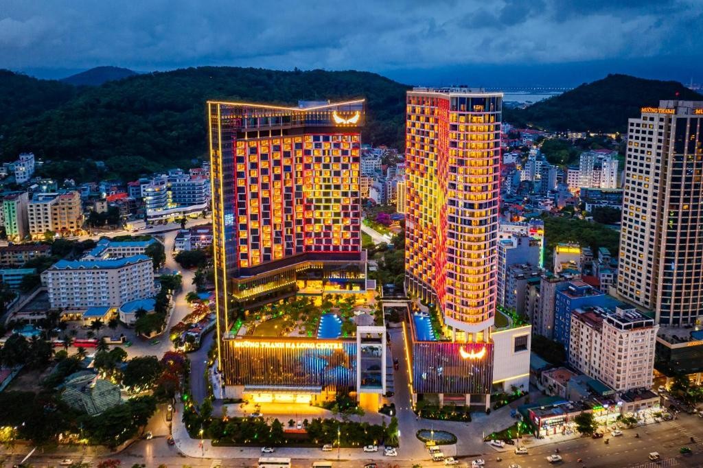 Muong Thanh Luxury Ha Long Centre Hotel