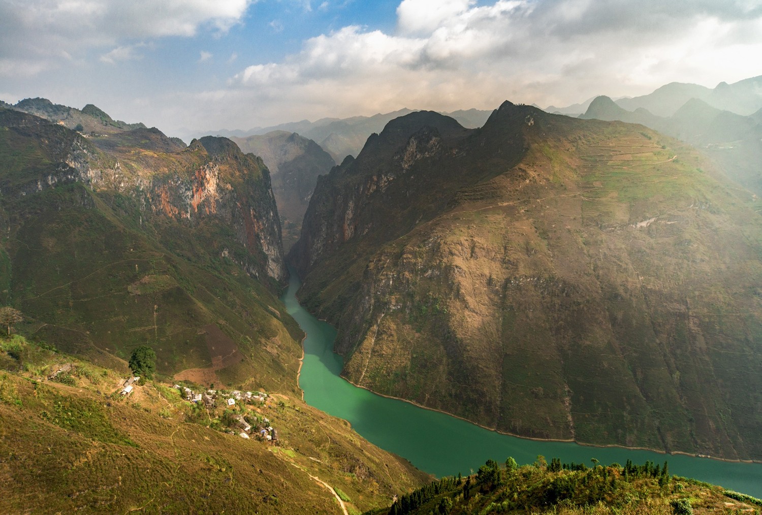 Tour Du lịch Hà Giang – Nho Quế hùng vĩ 3 ngày 2 đêm